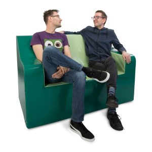 Tweezitsbank Classic met armleuningen